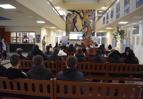 Honvédelmi előadás